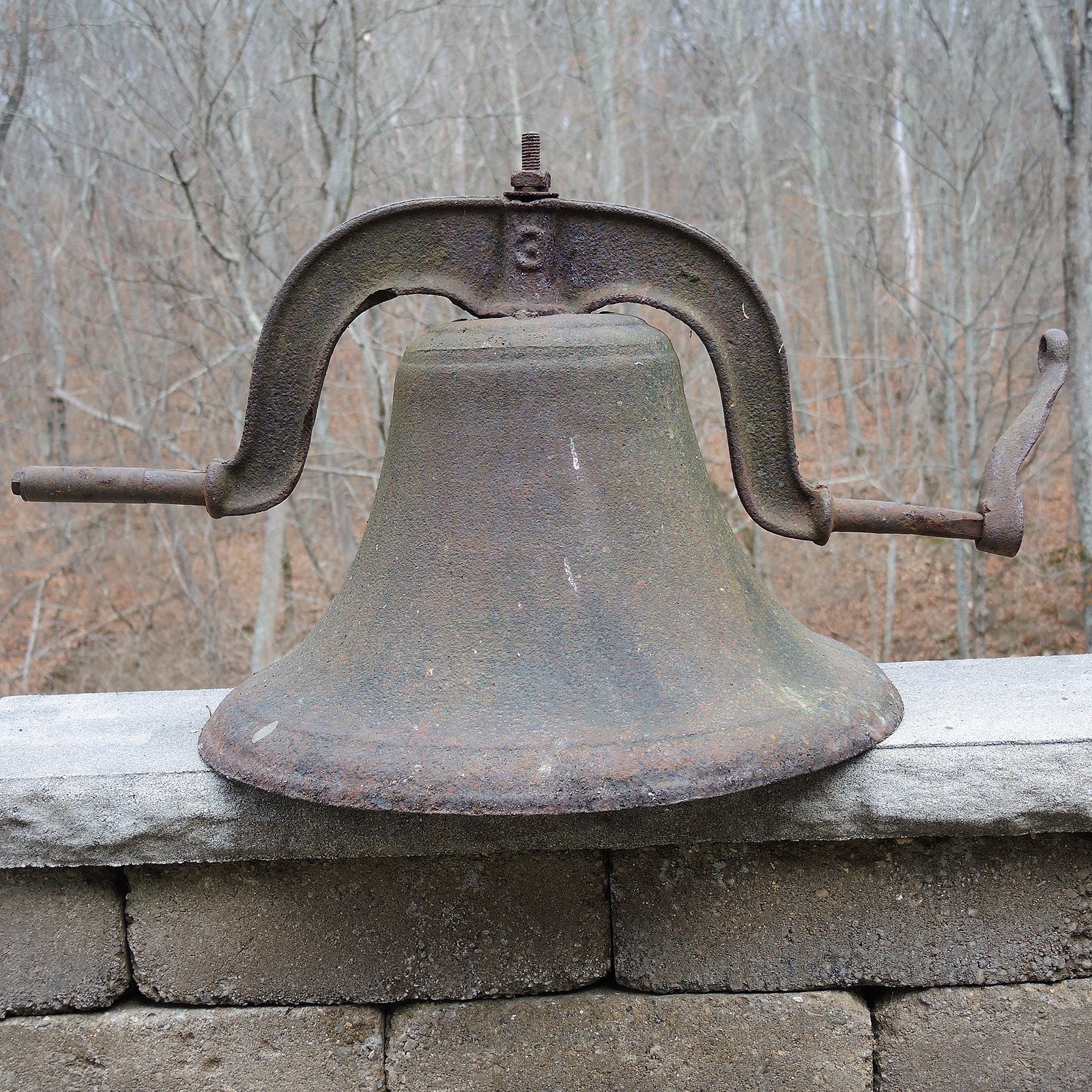 Cast Iron Garden Bell