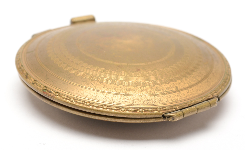 Vintage "Plaza" Ladies Compact Automatic Lighter