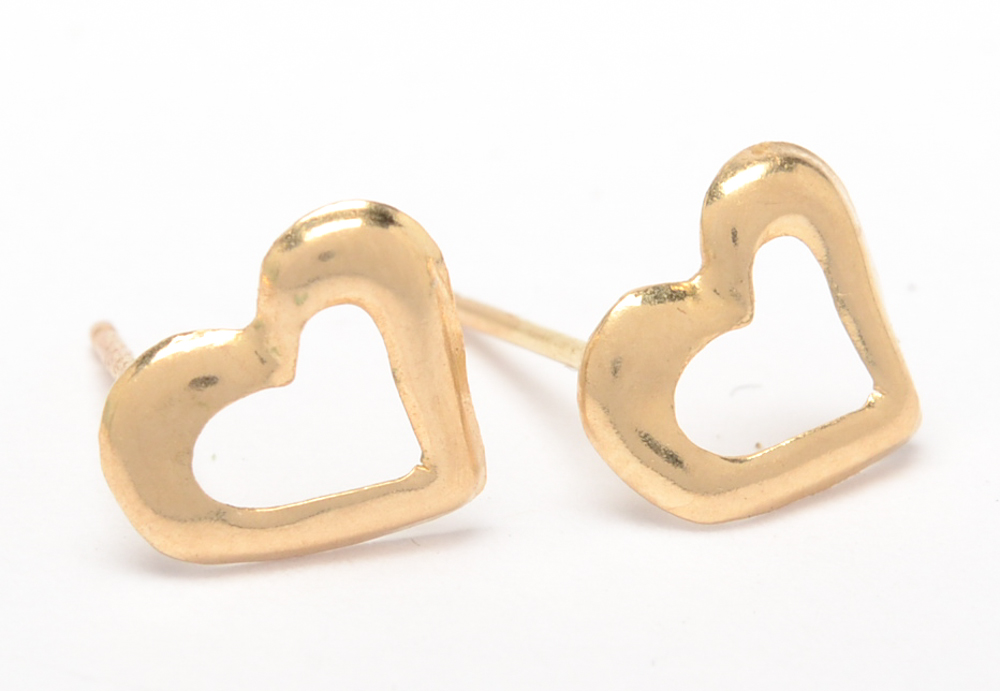 14K Yellow Gold Bracelet and Open Heart Jewelry