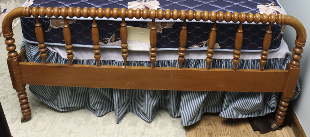 Queen Sized Spool Bed