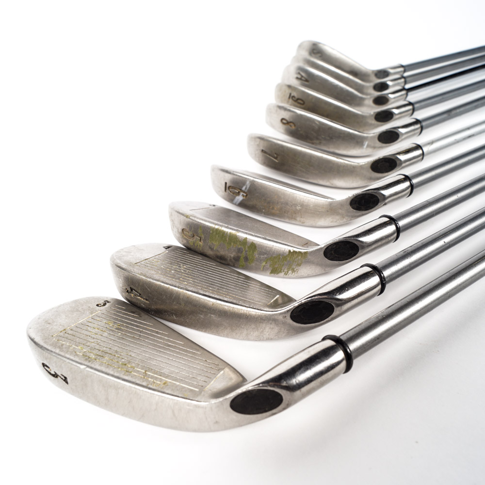 Ogio "Ionik Performance" Golf Bag with Callaway Clubs