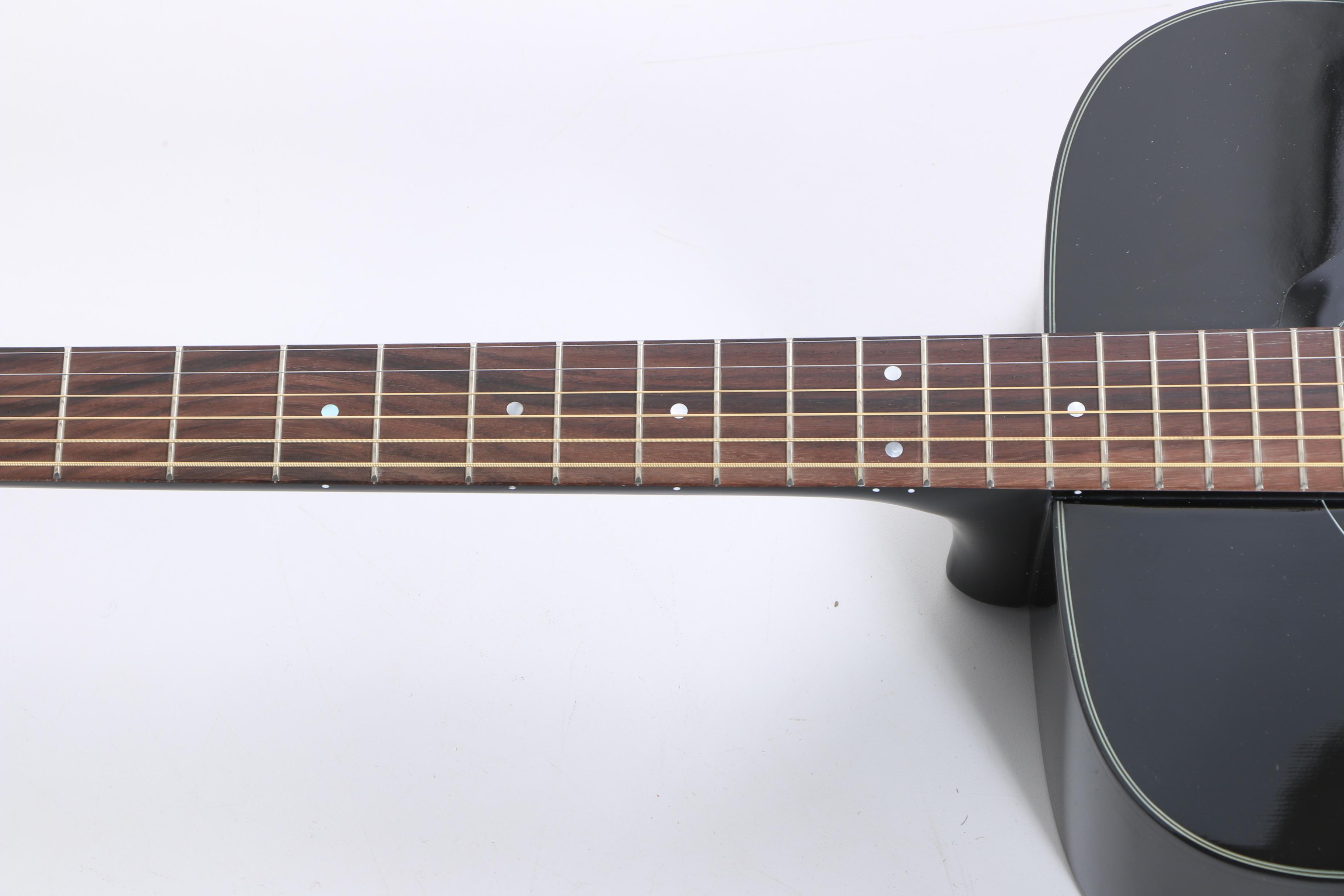 Yamaha F335 Dreadnought-Style Acoustic Guitar with Hardshell Case