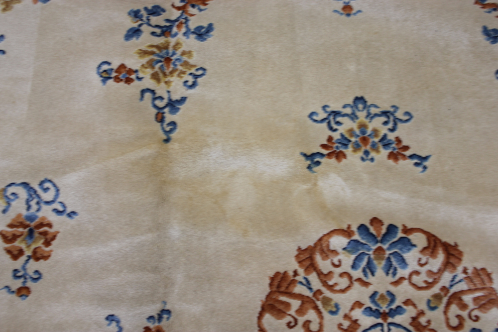 Power-Loomed Karastan "Chinese Medallion" Carved Wool Area Rug