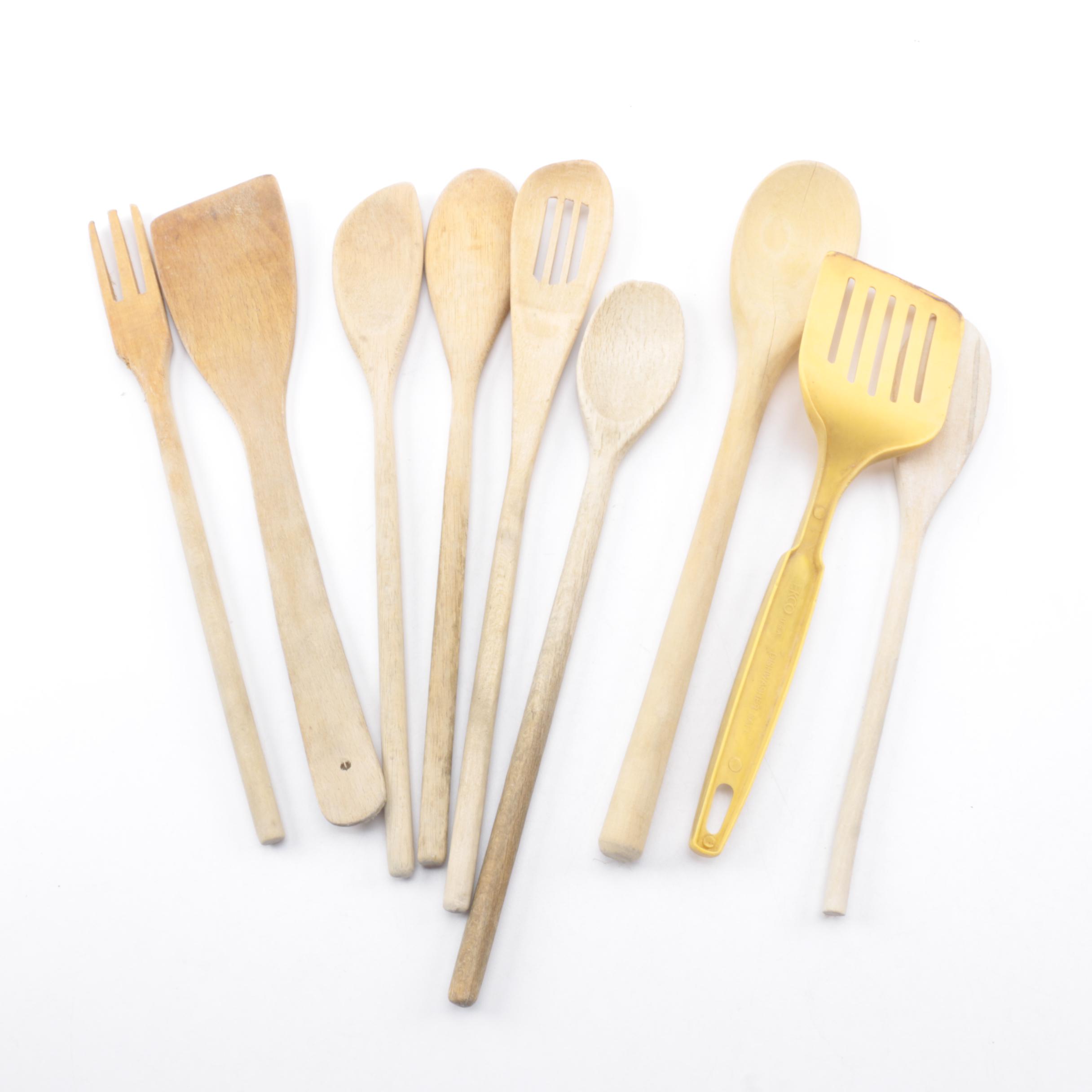 Vintage Figural Ceramic Utensil Holder