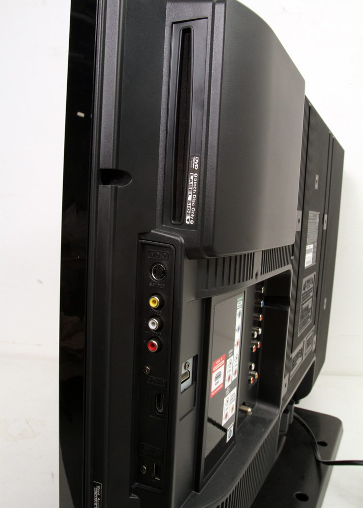 32" Magnavox LCD Television With Built-In DVD Player