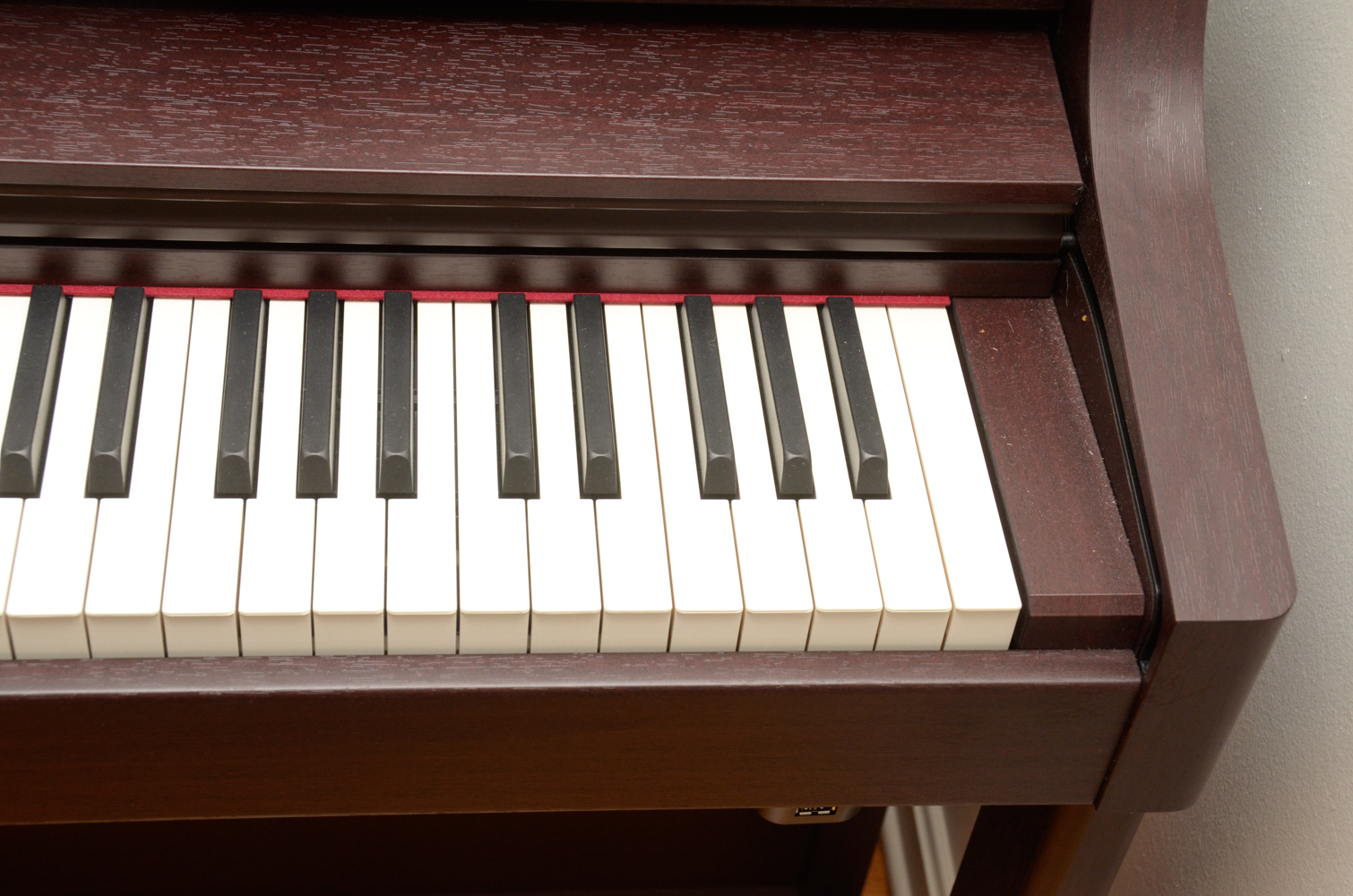 Roland HPi-5 Interactive Digital Piano with Bench