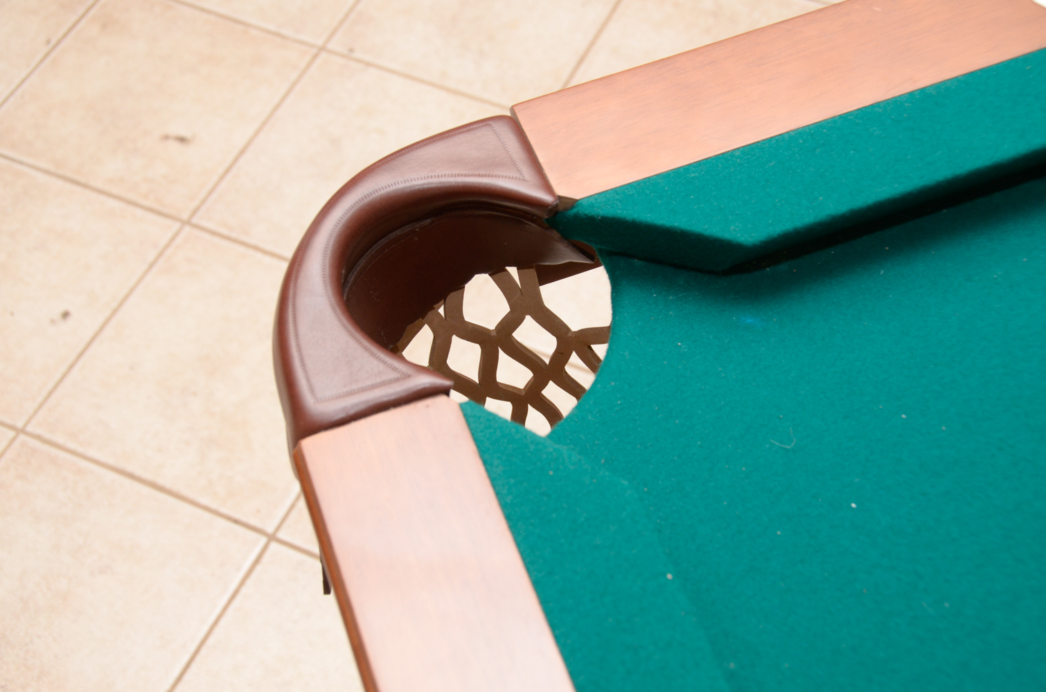 Brunswick Contender Series "Tremont" Pool Table with Accessories