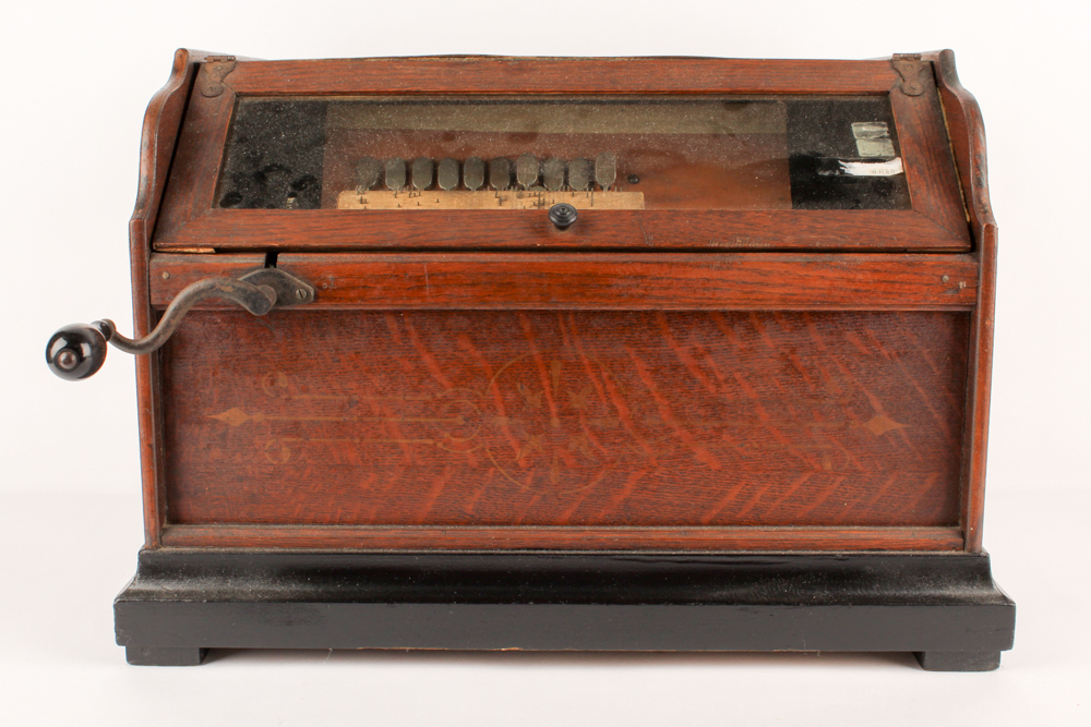 Antique Tiger Oak Concert Roller Organ With Cobs