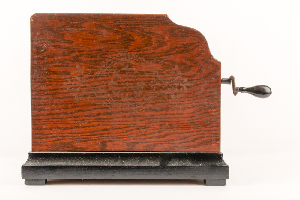 Antique Tiger Oak Concert Roller Organ With Cobs