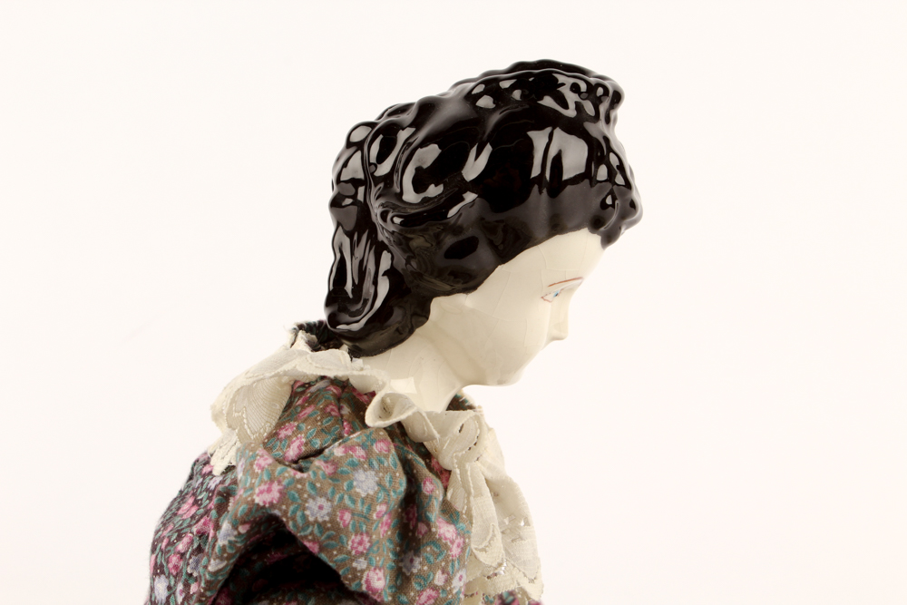 China Waterfall Head Doll