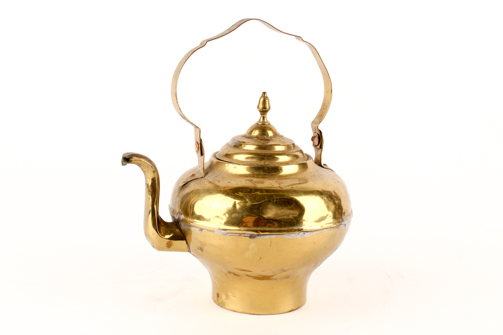 Assortment of Brass Tableware and Décor.