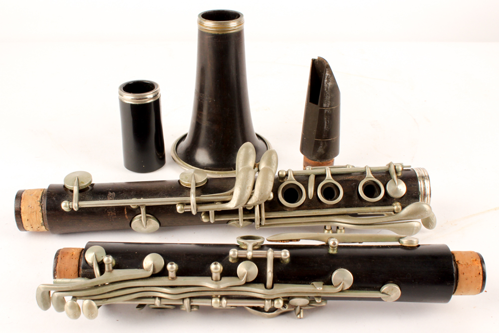 Vintage Buescher Tru-Tone Clarinet with Conn Leather Case