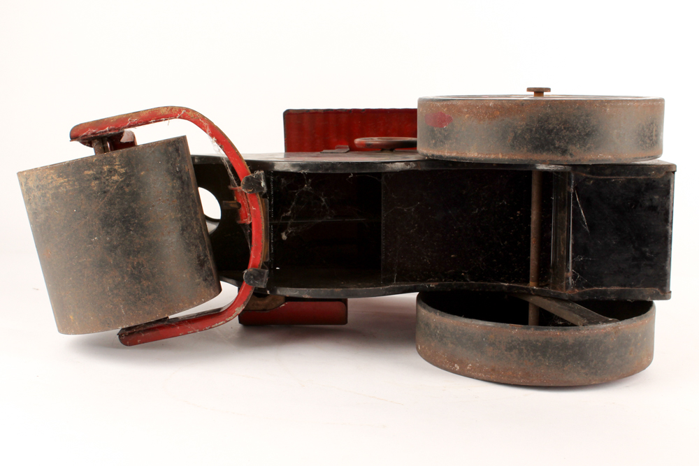 1920s Pressed Steel Ride On Toy Keystone Steamroller