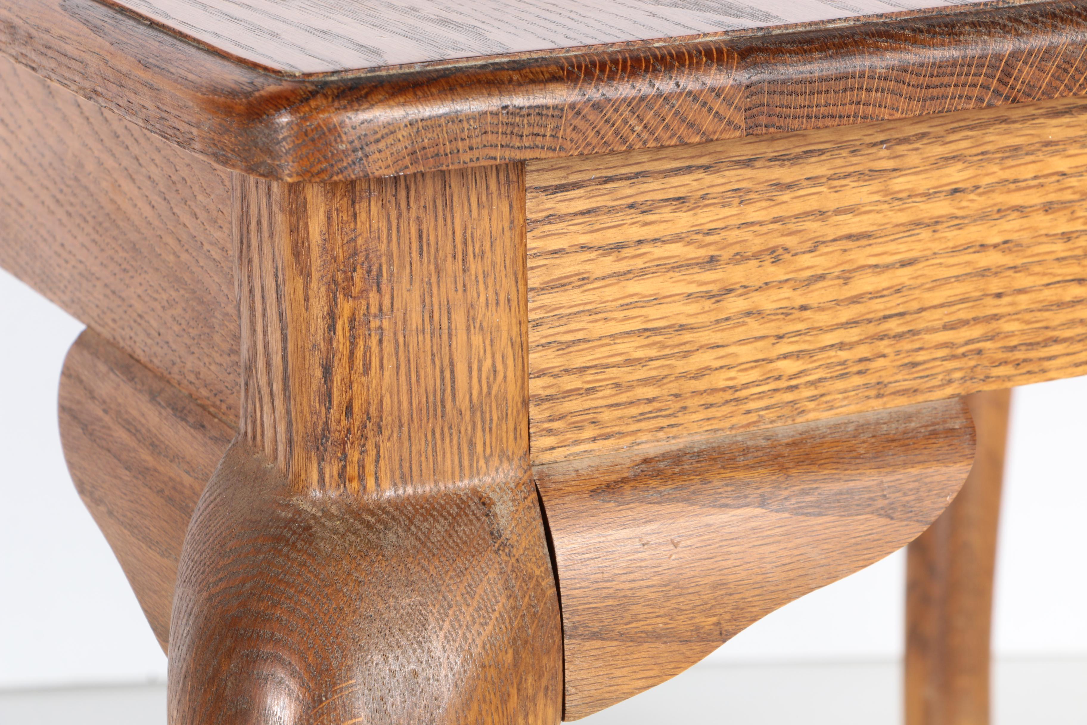 Vintage Queen Anne Style Oak Side Table