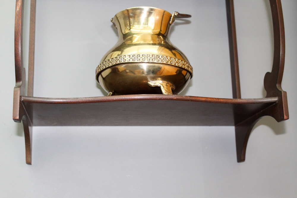 Georgian Style Wall Shelf with Brass Décor