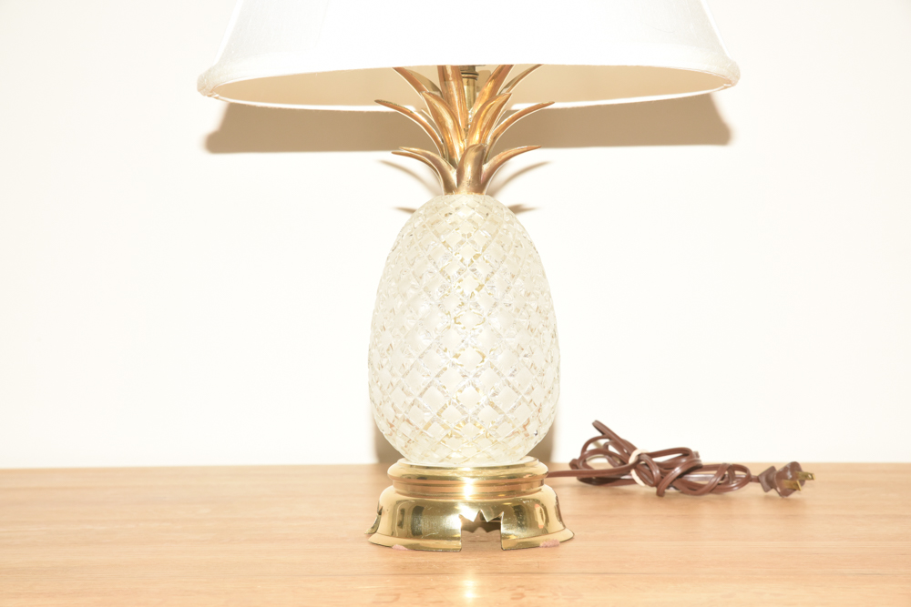 Heyward House Crystal Pineapple Lamp
