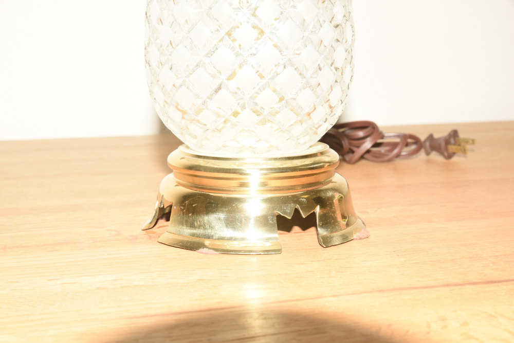 Heyward House Crystal Pineapple Lamp