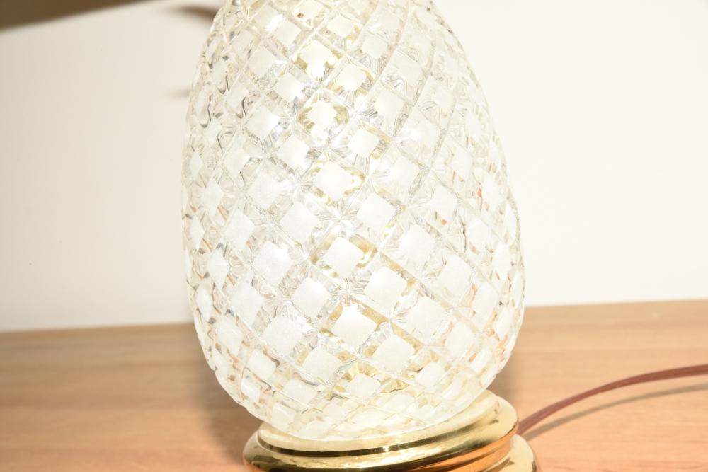 Heyward House Crystal Pineapple Lamp