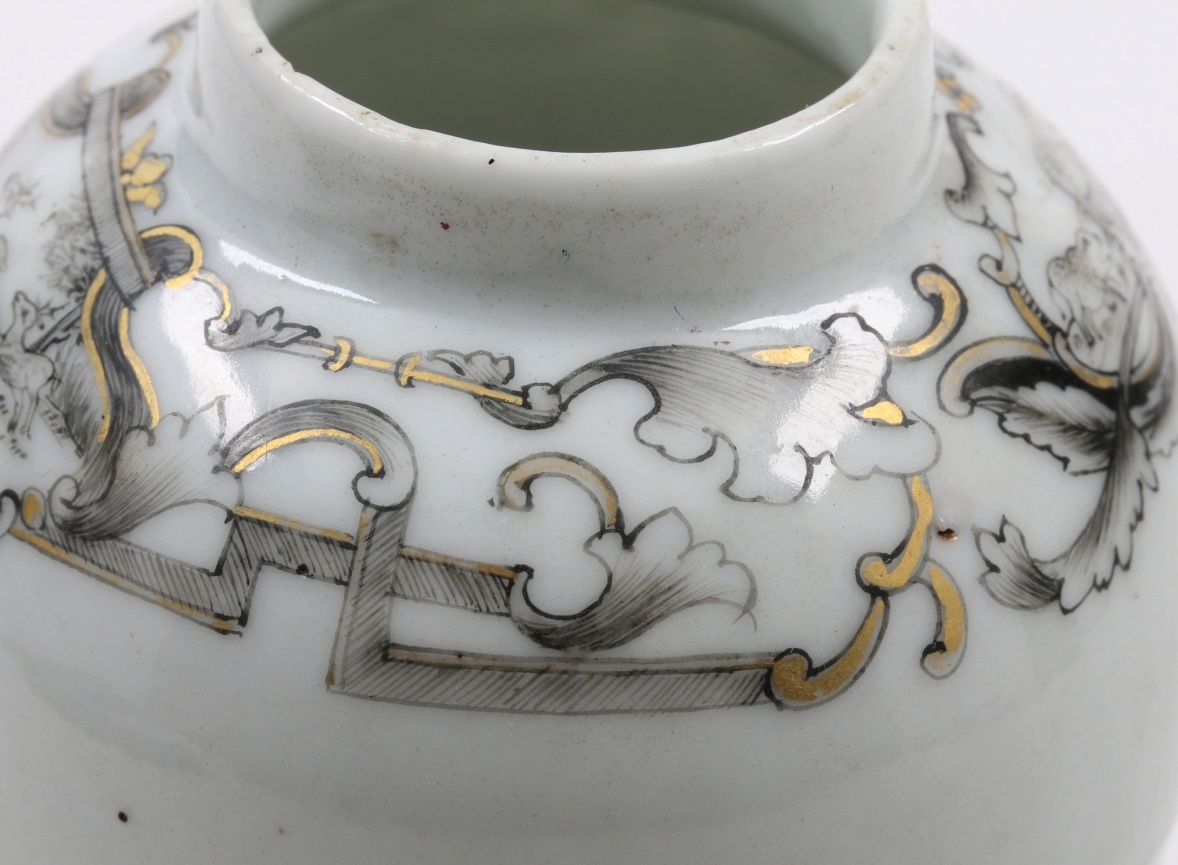 Chinese Qing (1736-1796) "Jesuit Ware" Export Porcelain Grisaille Teapoy