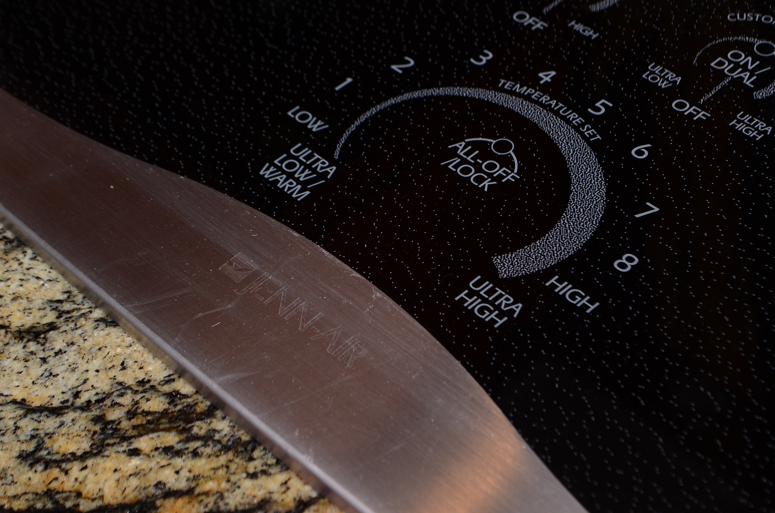 Jenn-Air "Schott Ceran" Electric Cooktop