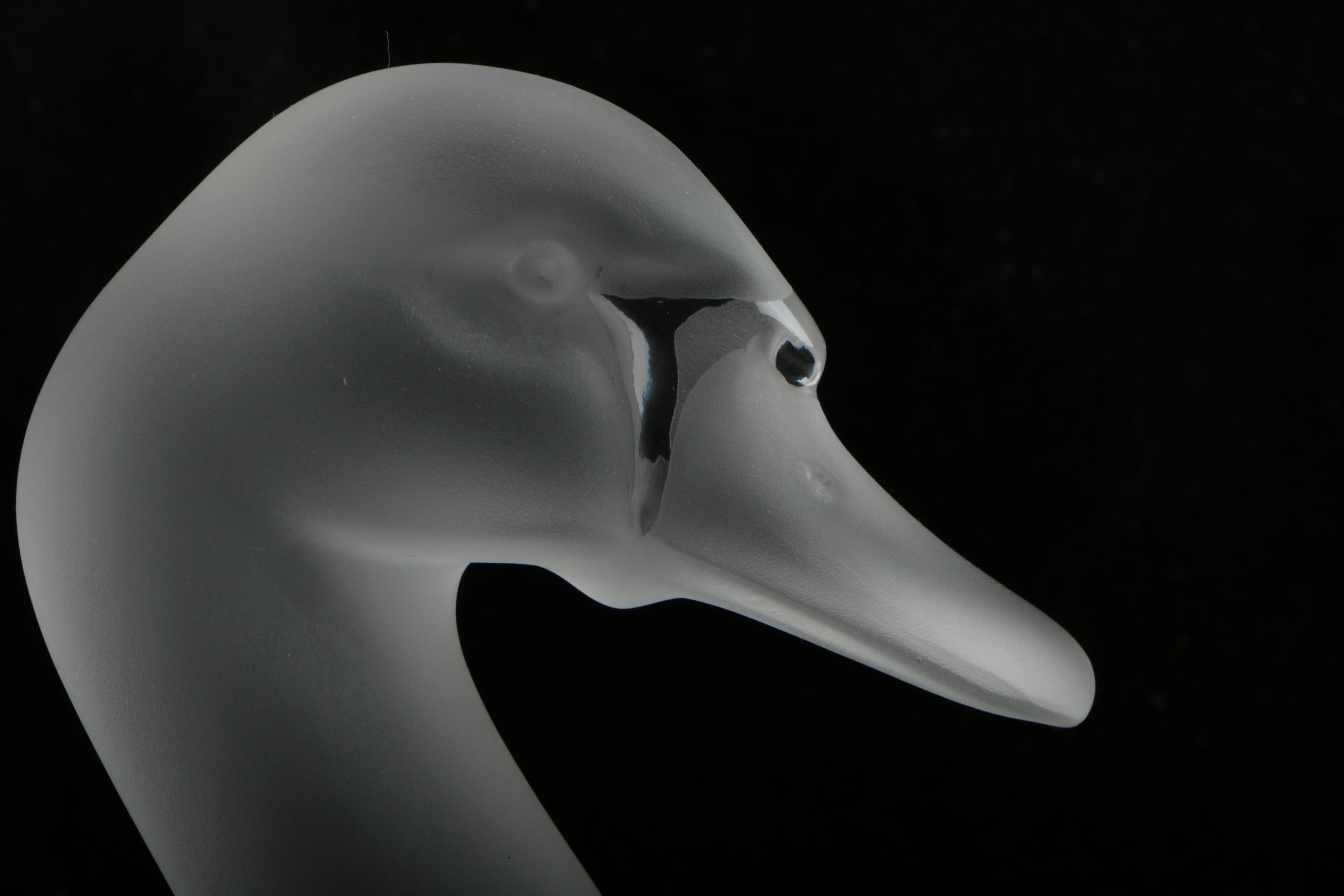 "Miroir Cygne" Lalique Crystal "Swan Head Up"