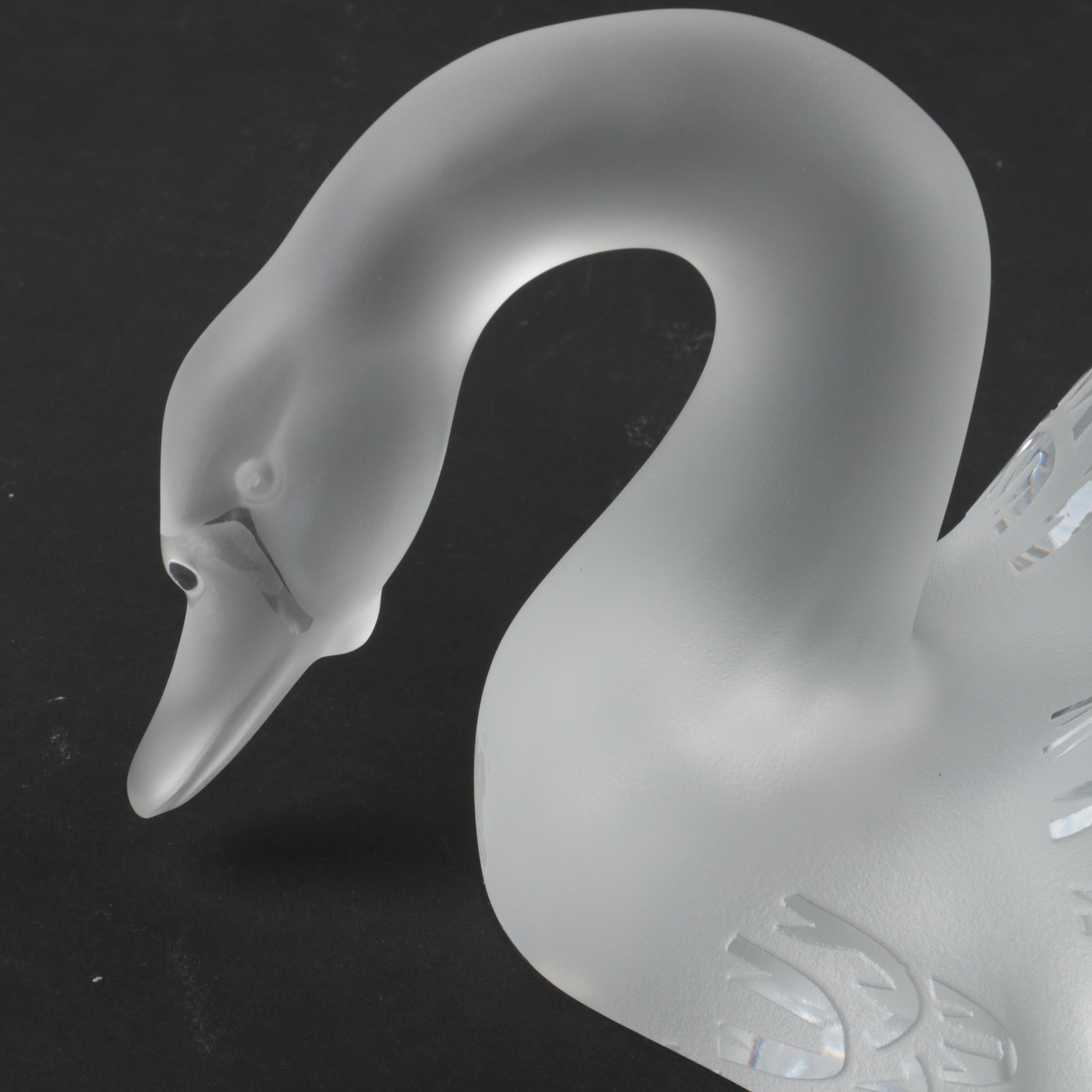 "Miroir Cygne" Lalique Crystal "Swan Head Down"