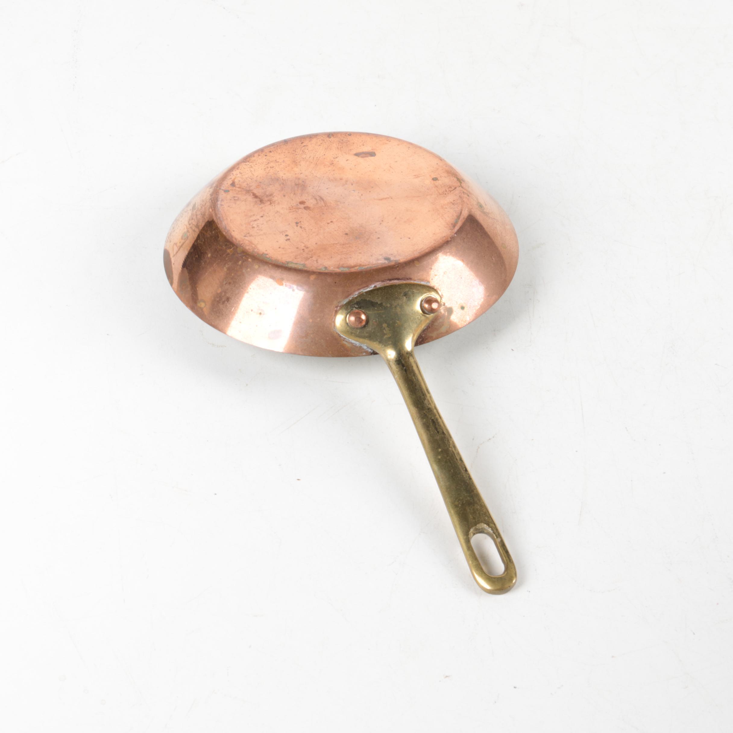 Copper Cookware Including Tagus