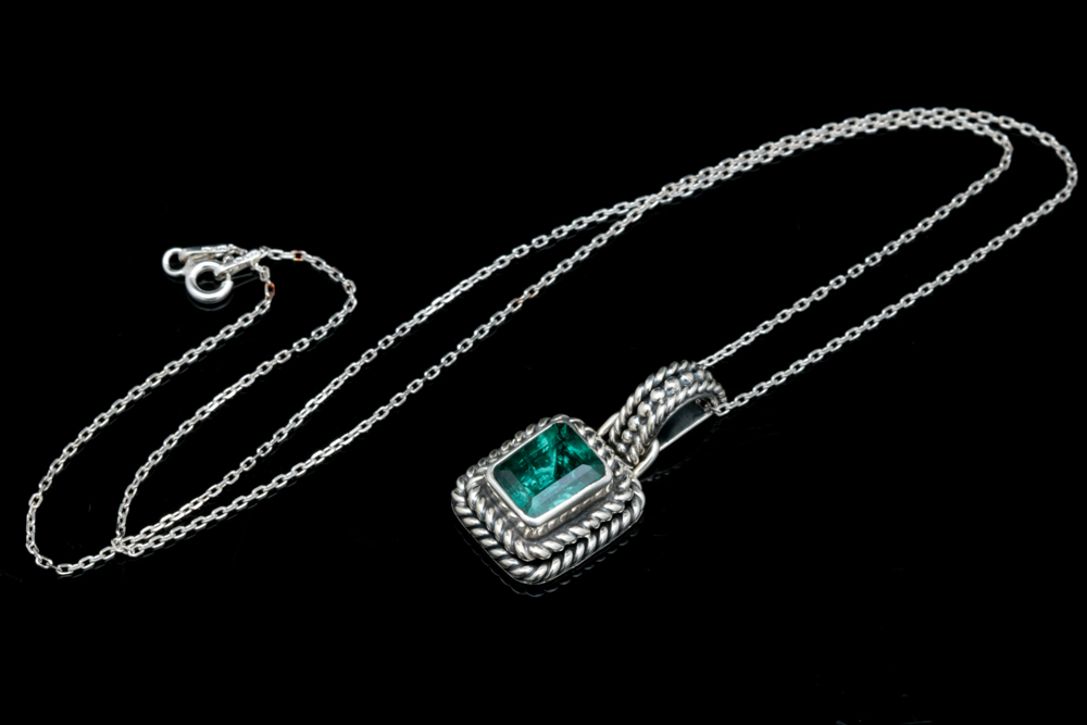 Sterling Silver and Green Quartz Pendant with Chain