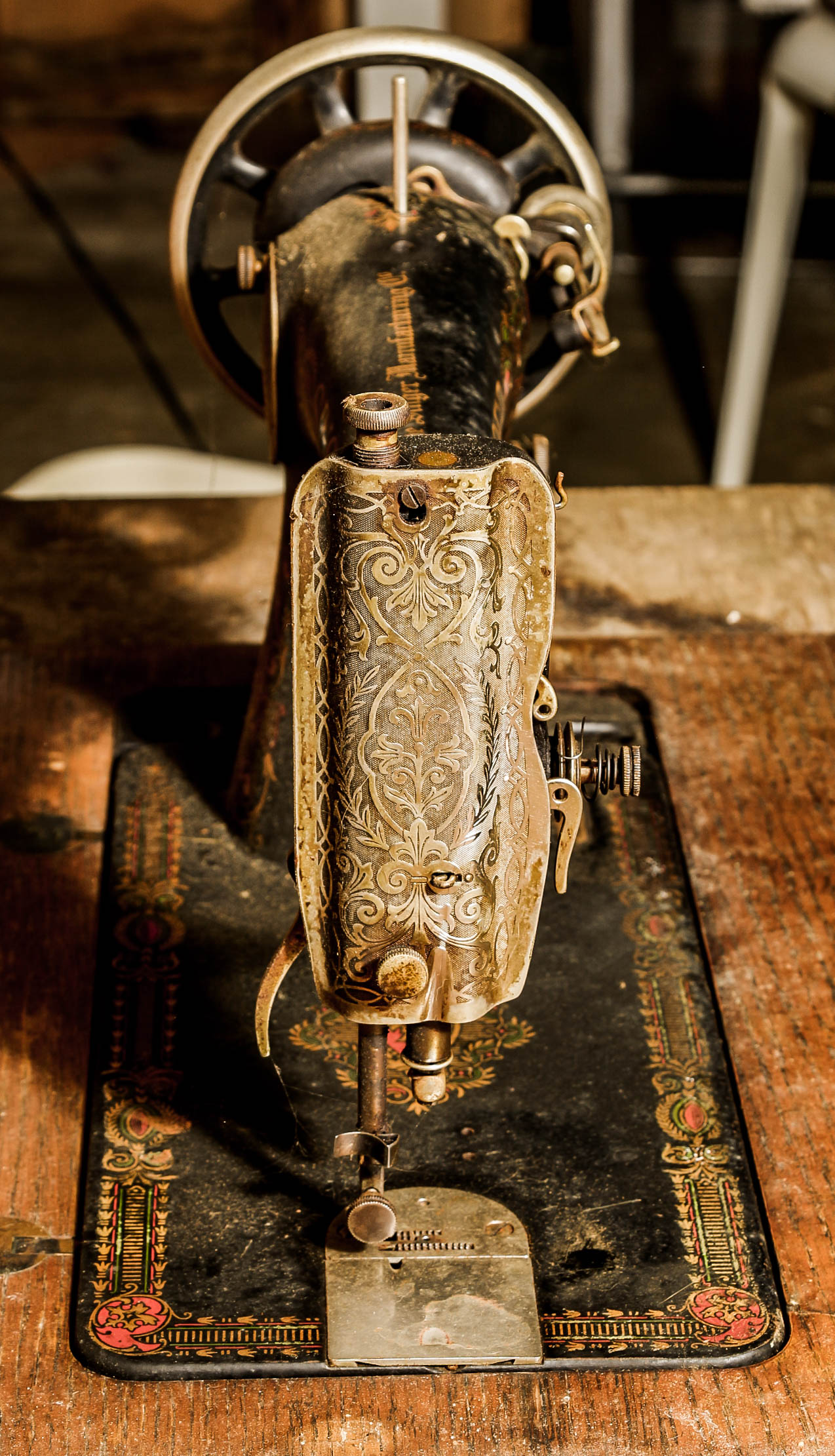 Vintage Singer Treadle Sewing Machine and Desk