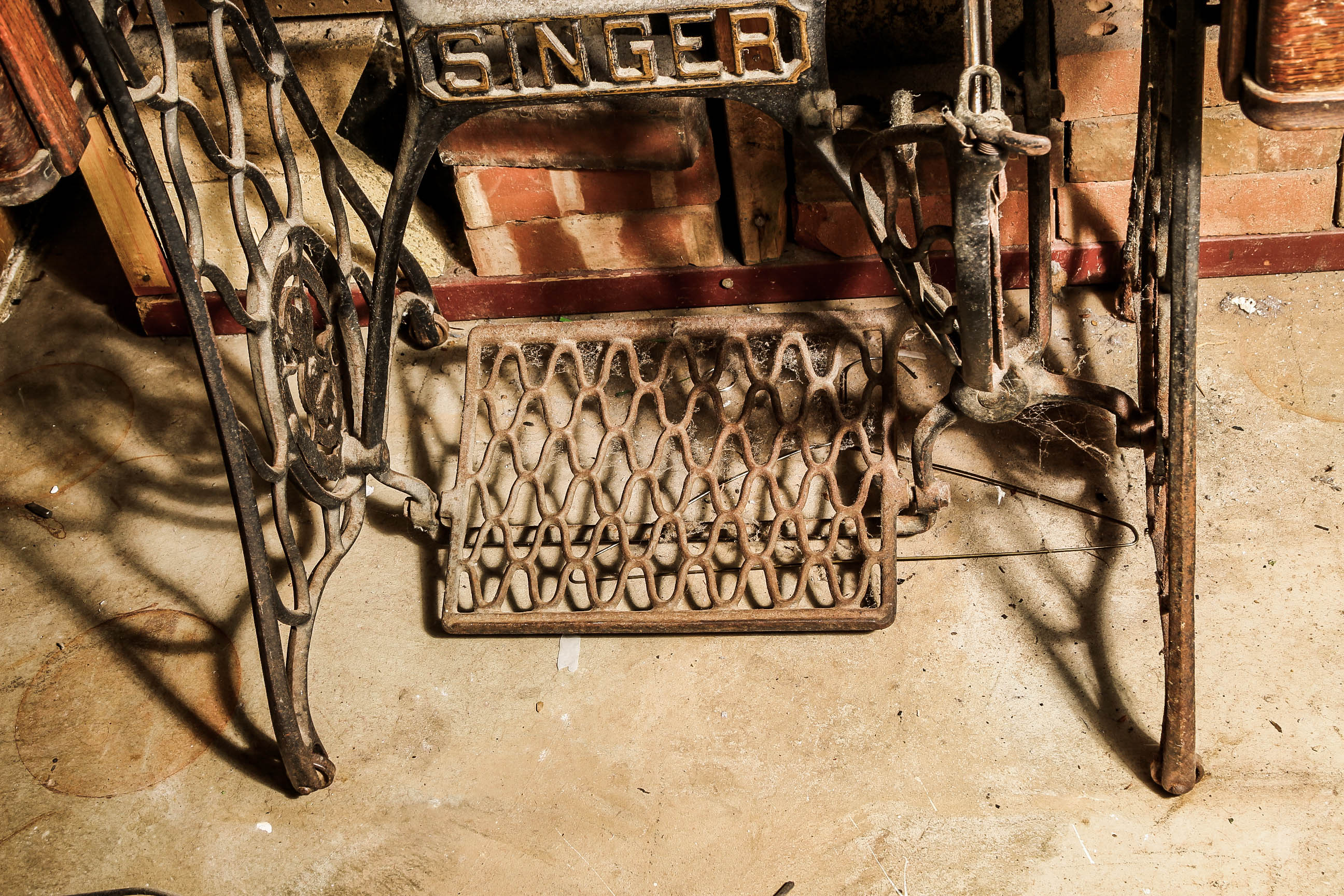 Vintage Singer Treadle Sewing Machine and Desk