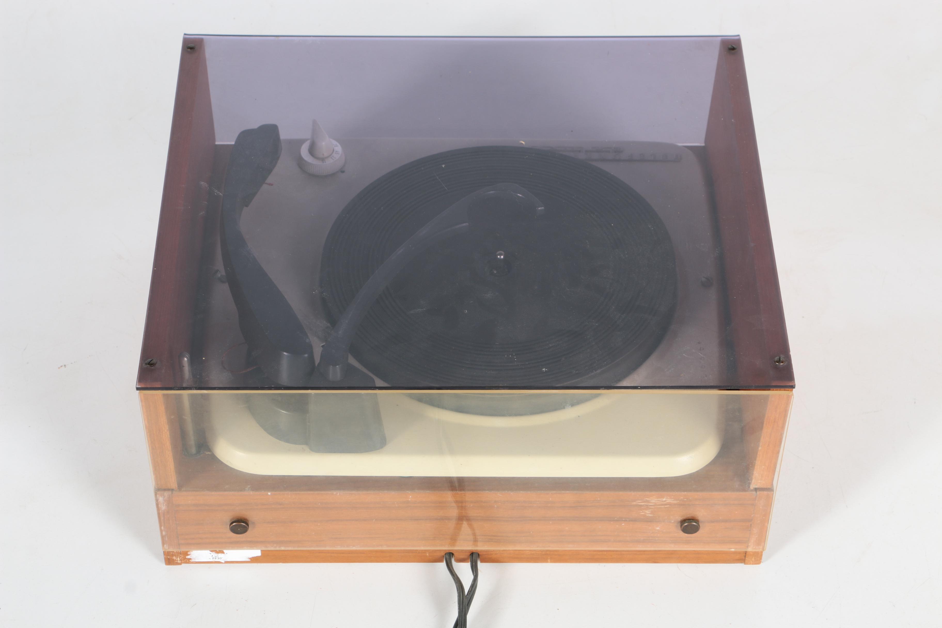 Telefunken De Luxe Record Player and Opus 5550 MX Receiver