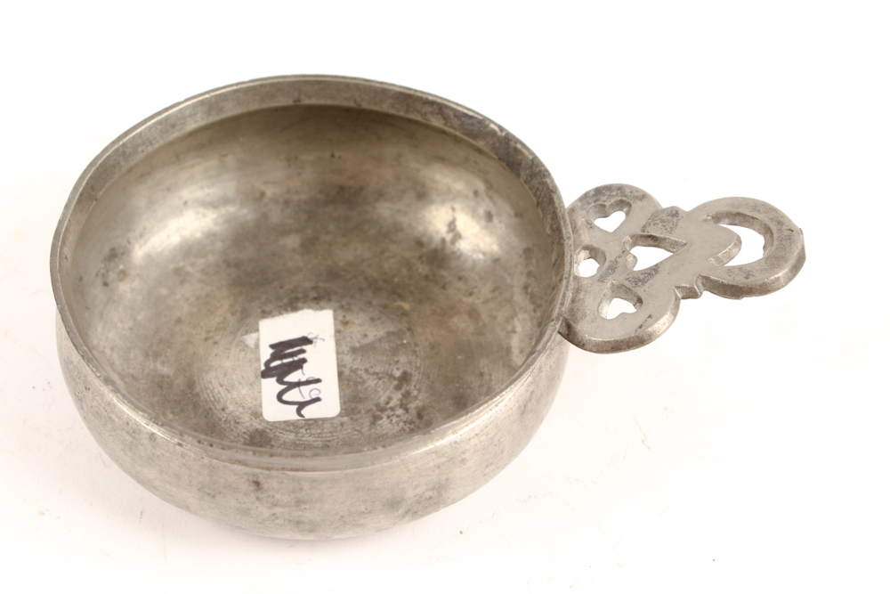 Plymouth, Salem and Other American Pewter Tableware