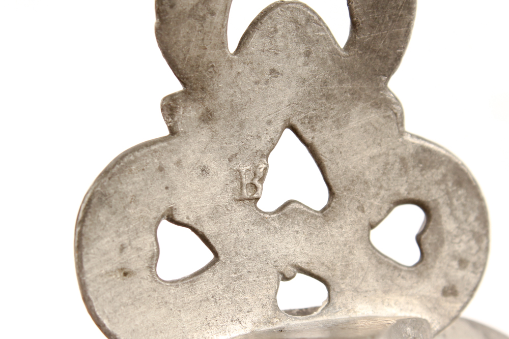 Plymouth, Salem and Other American Pewter Tableware