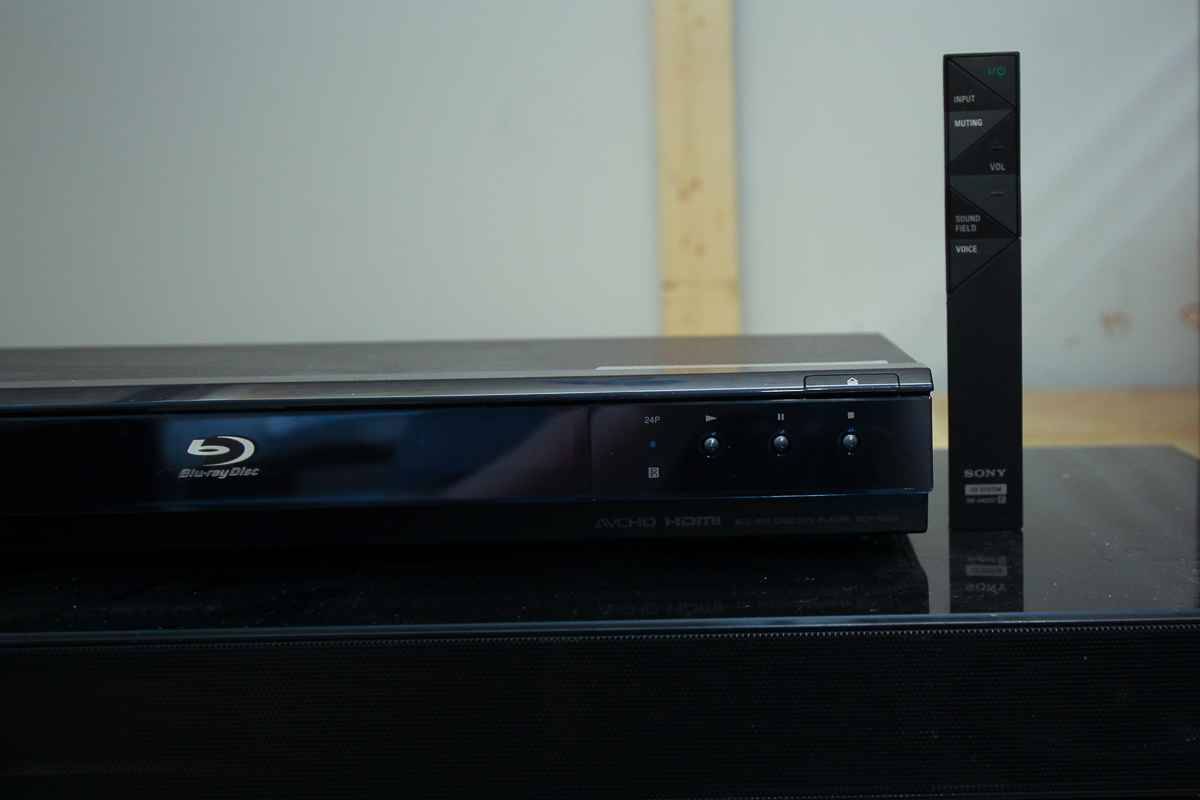 Sony Blu-Ray Player and Home Theatre Speaker