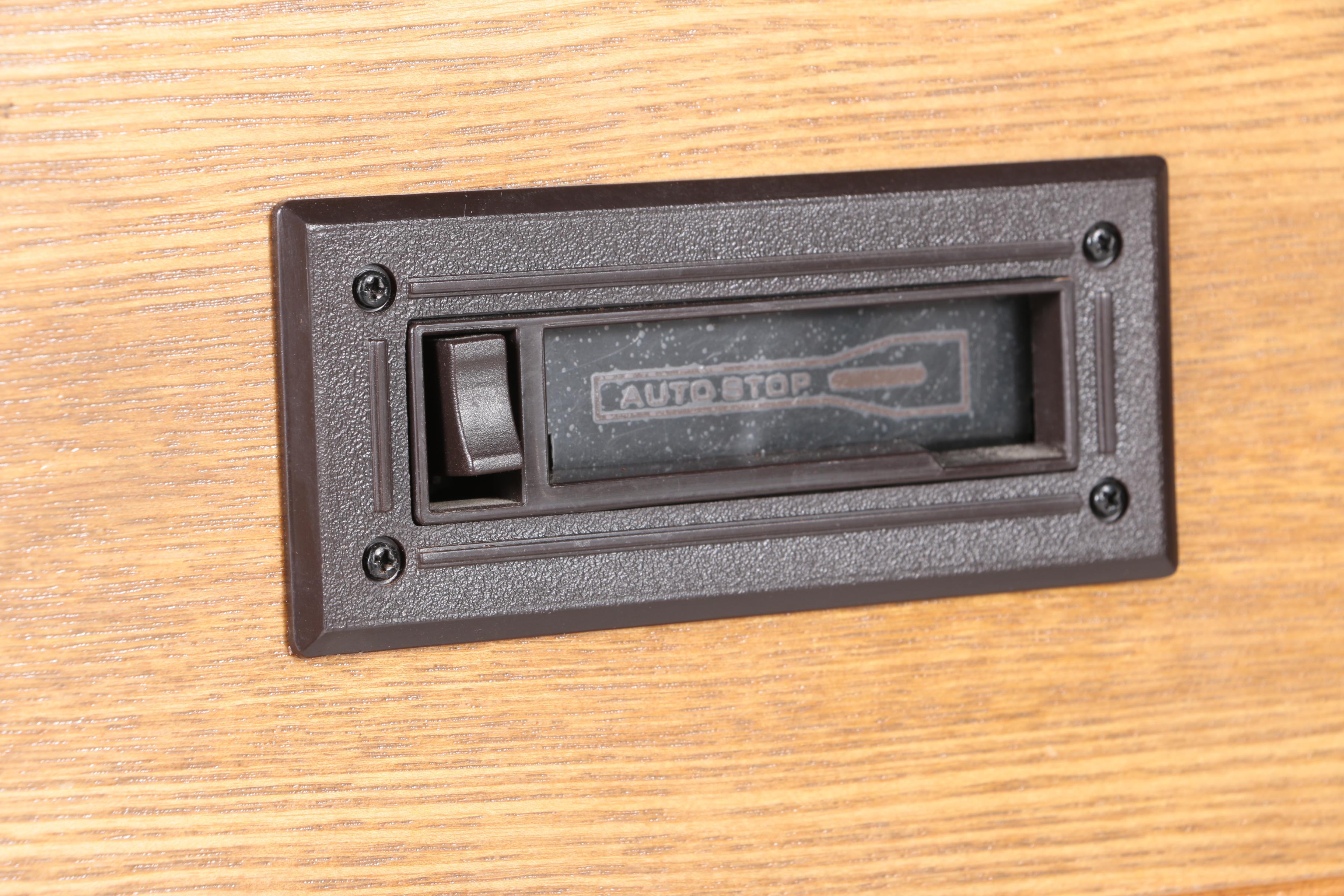 Philco Multimedia Player with Stand