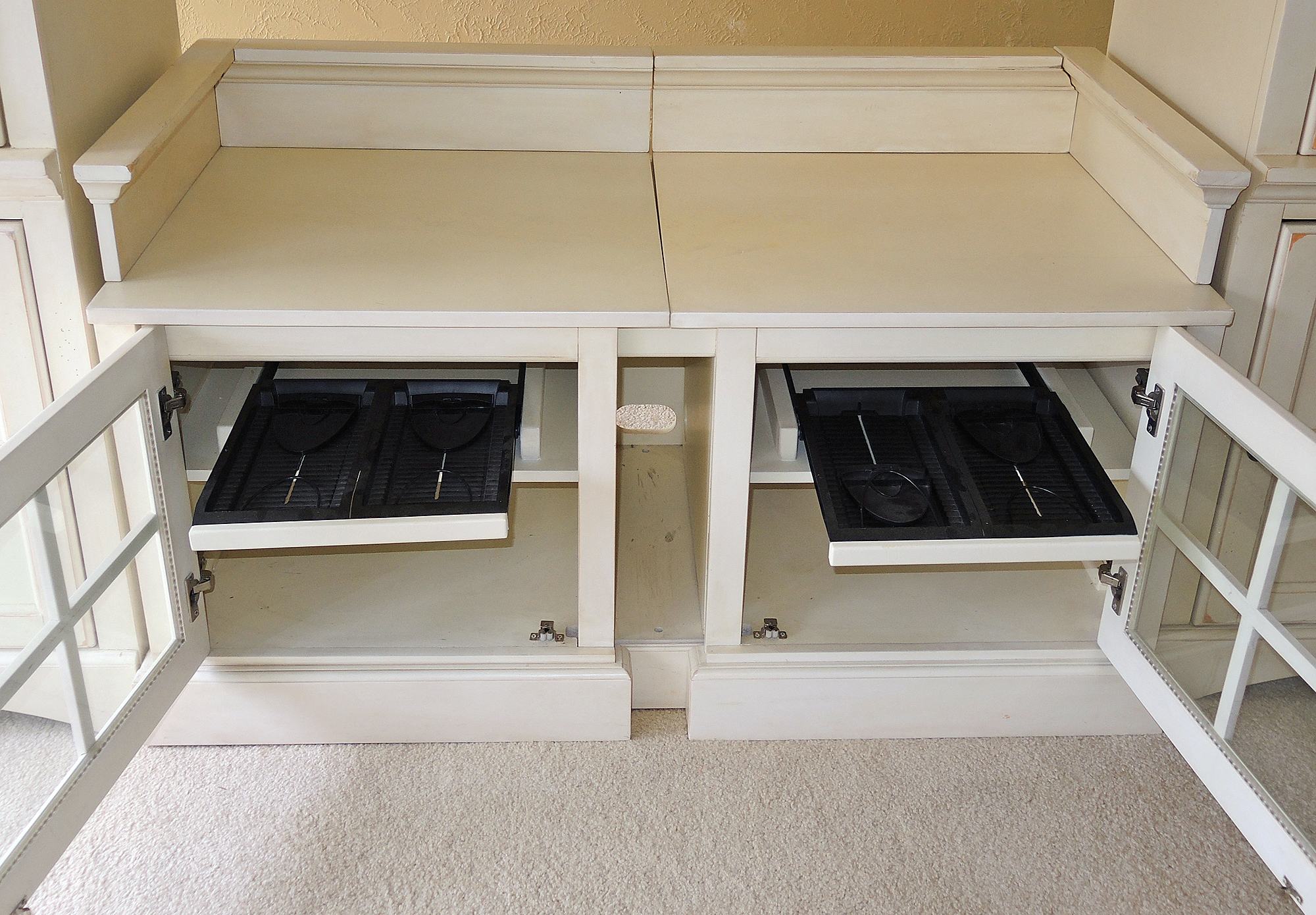 FRONTGATE Modular Entertainment Center