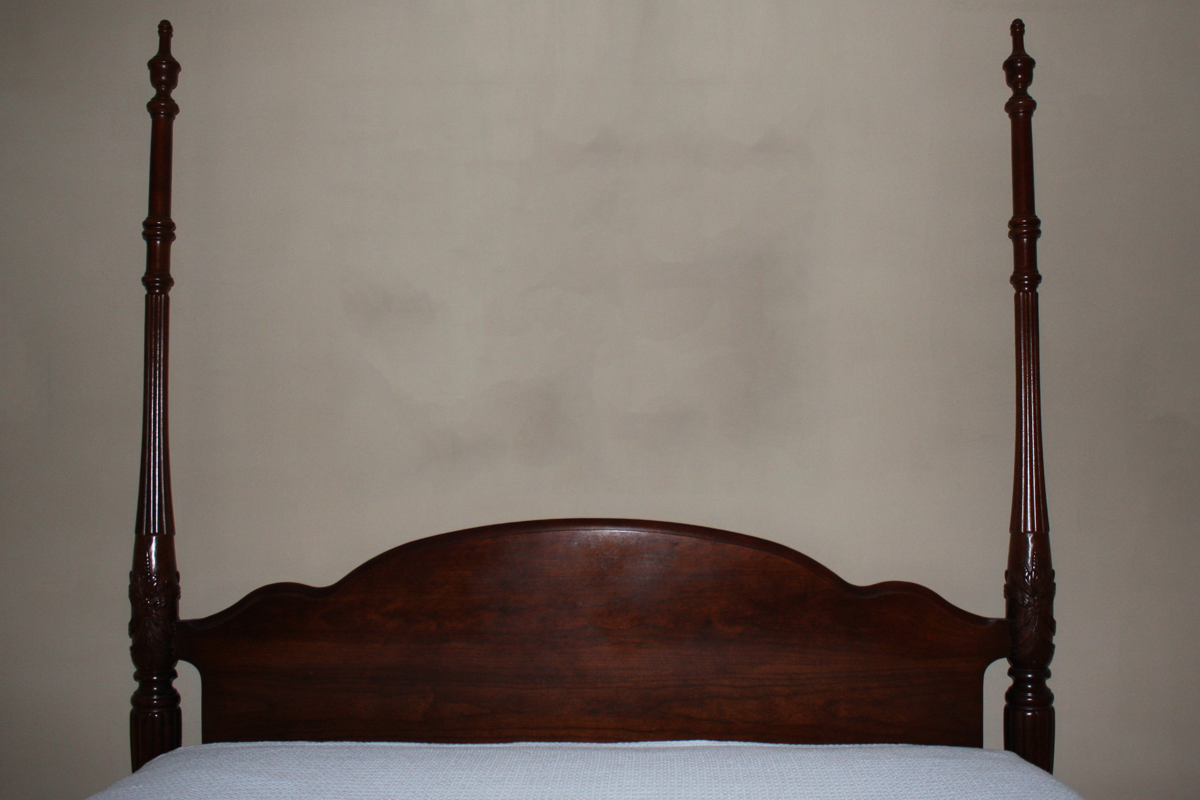 Cherry Four Poster Rice-Carved Bed with Step Stool