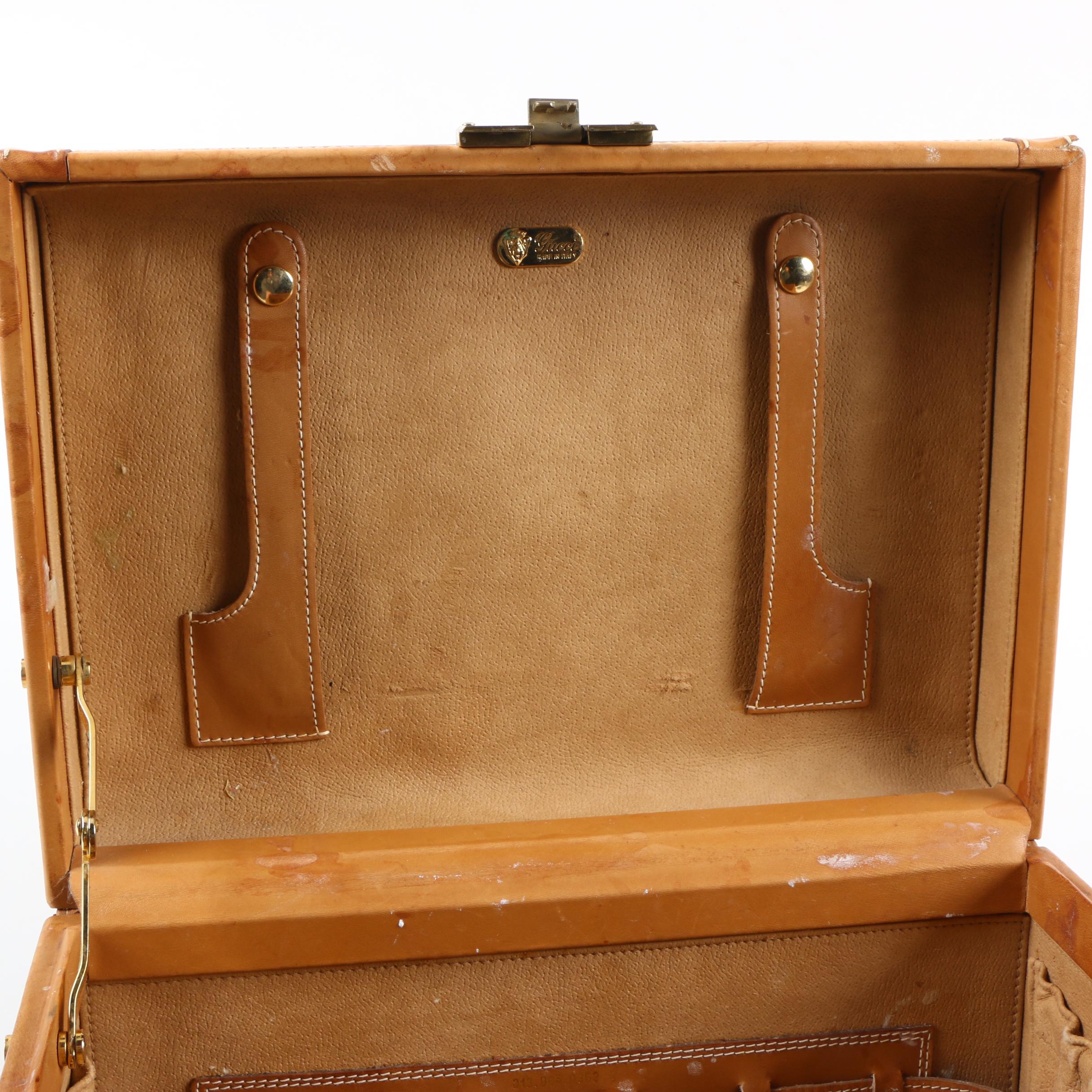 Vintage Gucci GG Supreme Canvas Toiletry Case