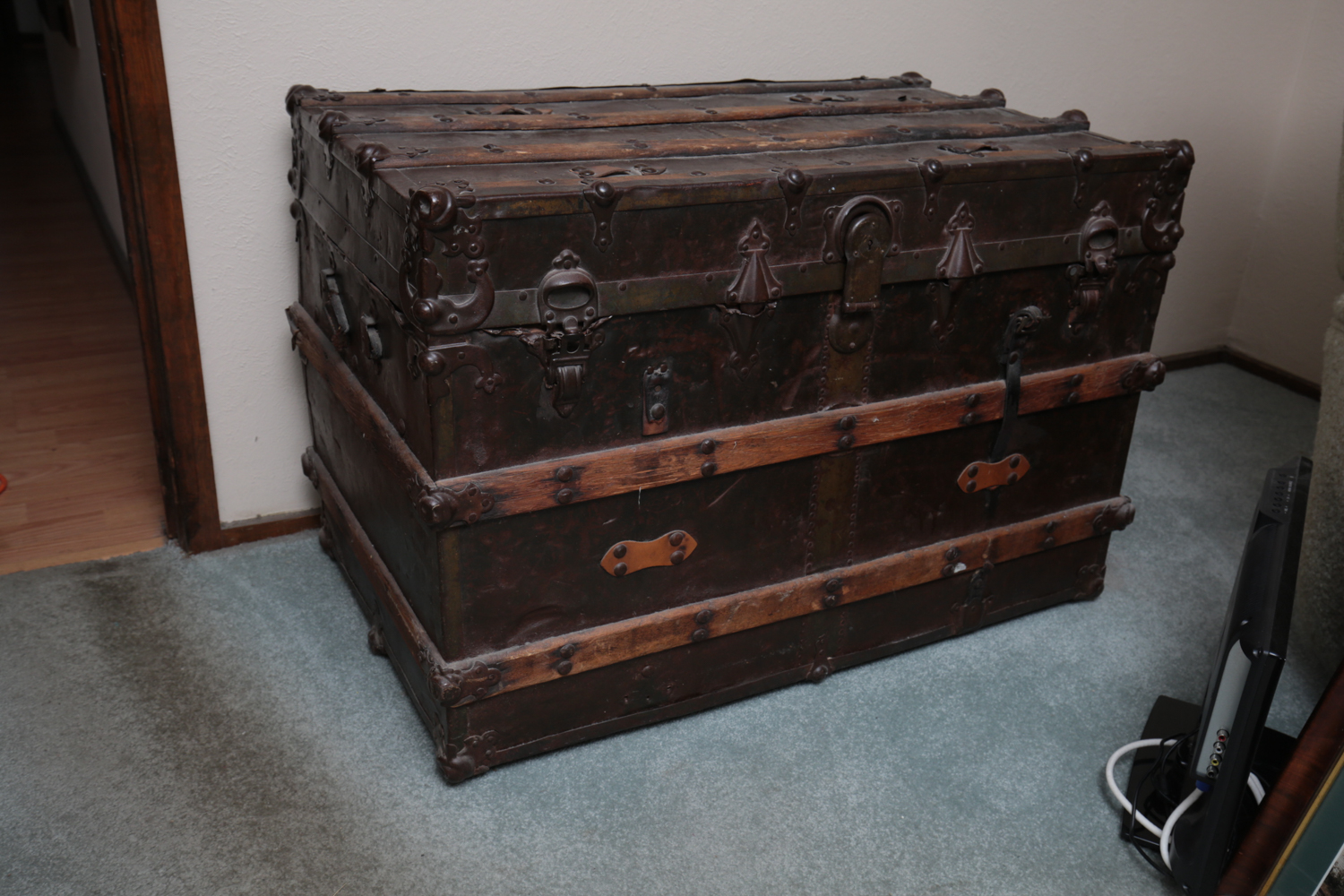 Vintage Yale and Town Trunk