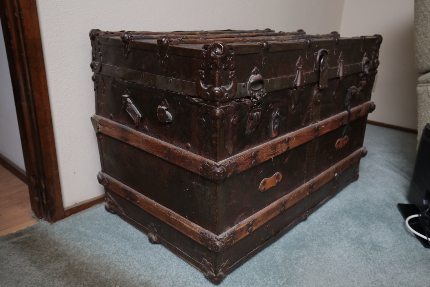 Vintage Yale and Town Trunk