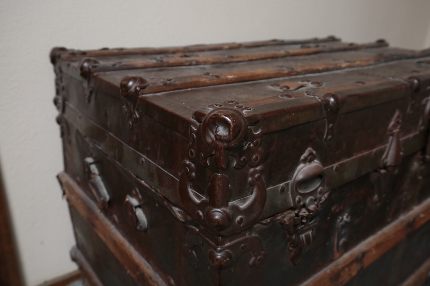 Vintage Yale and Town Trunk