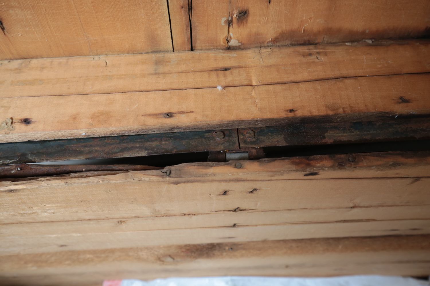 Vintage Yale and Town Trunk