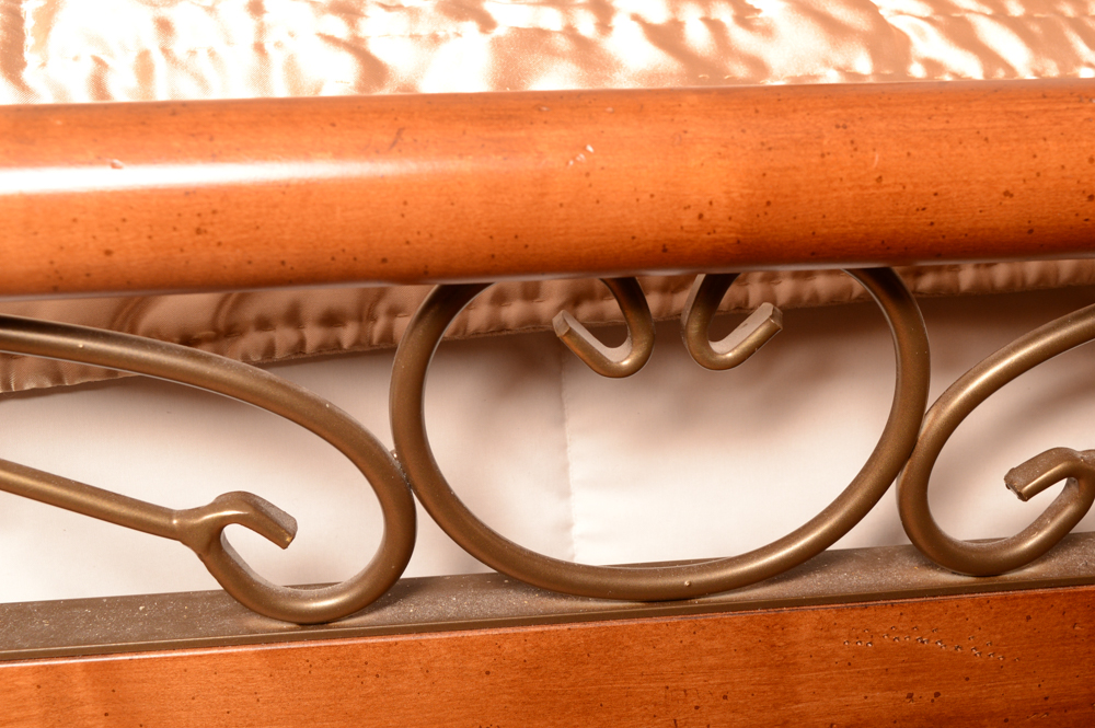 Maple Sleigh Full-Size Bed