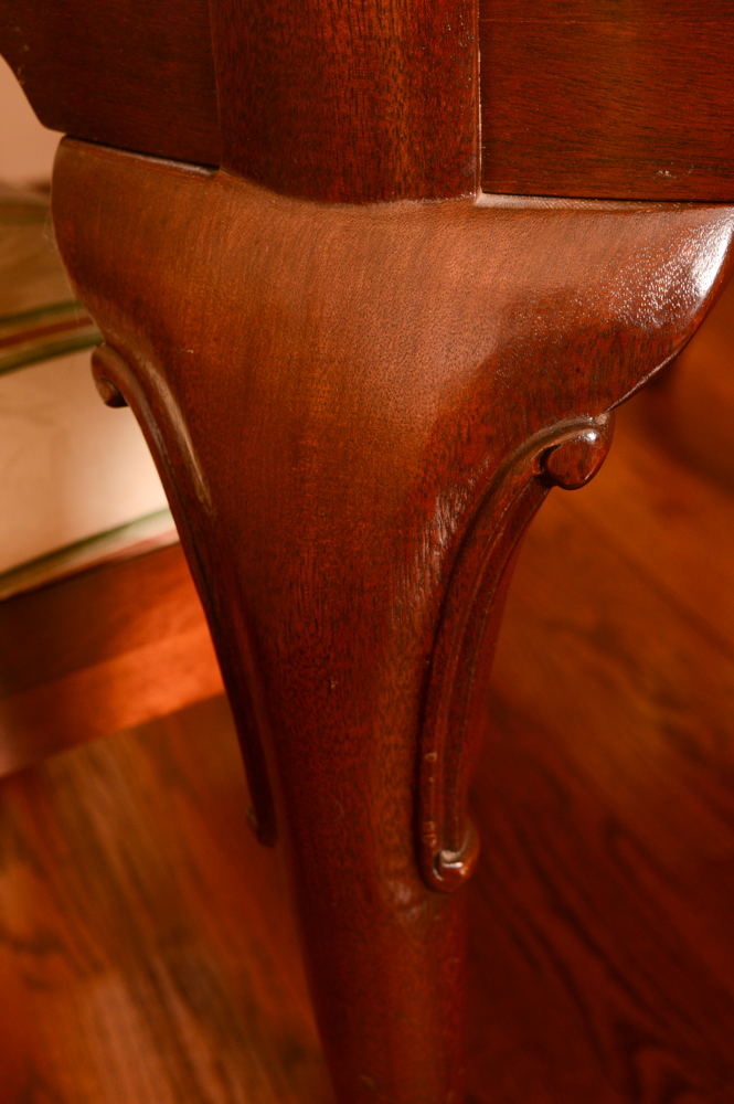 Queen Anne Style Dining Table with Chairs