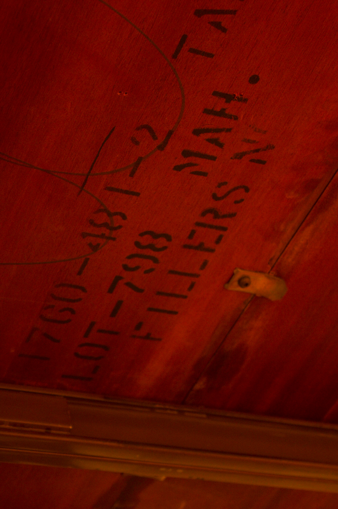 Queen Anne Style Dining Table with Chairs