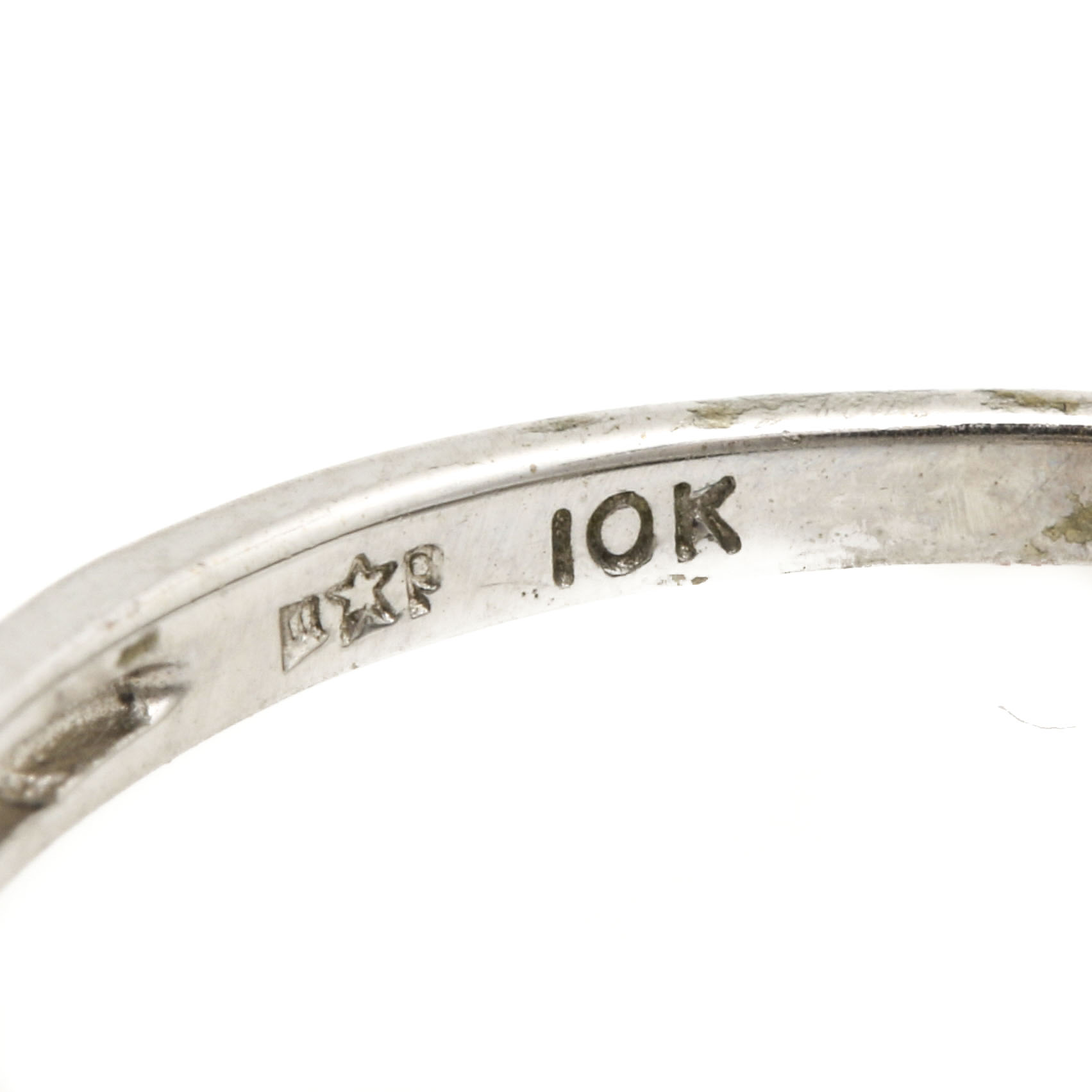 10K White Gold Aquamarine and Diamond Ring