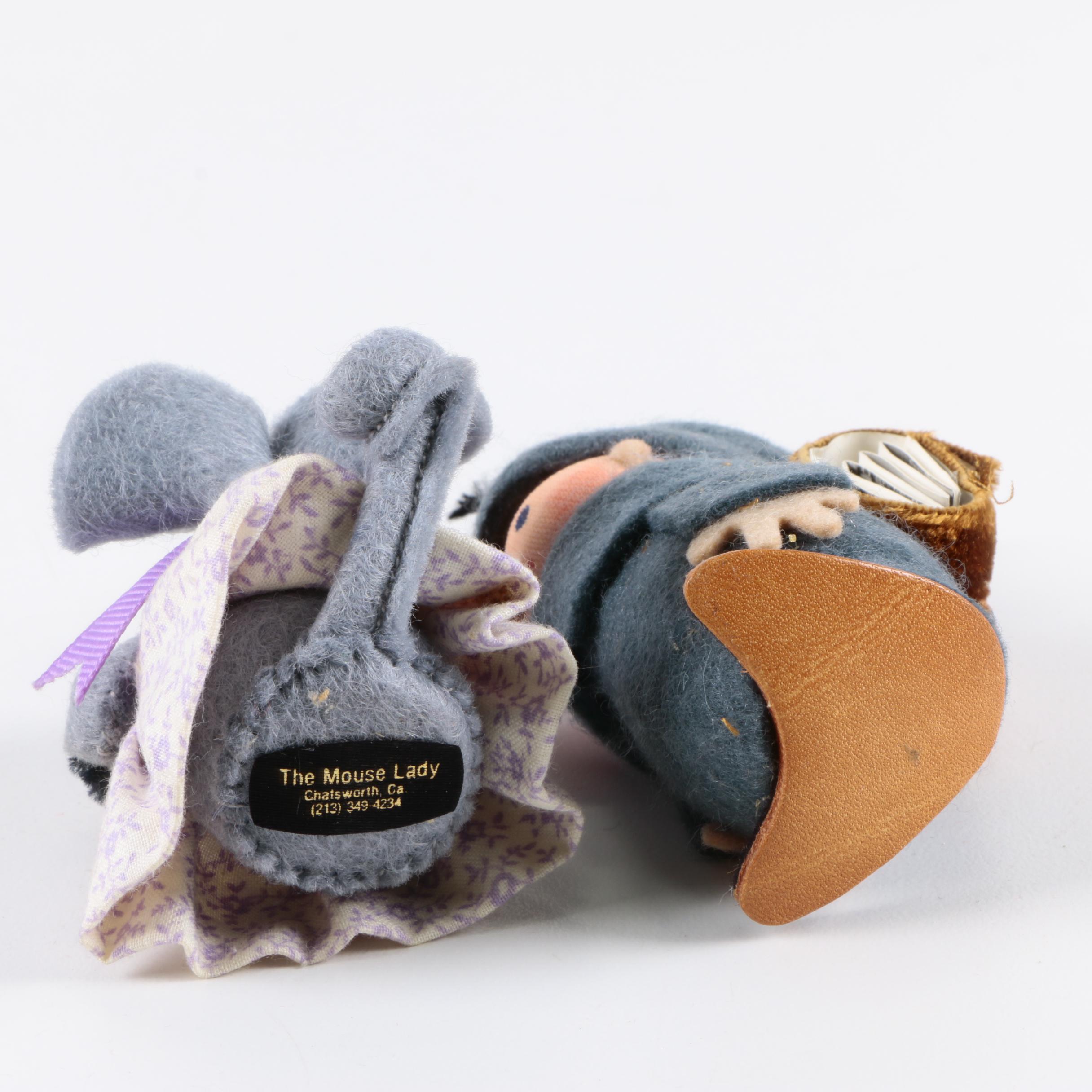 Bing & Grondahl "Santa's Sleigh" Decorative Plate and Christmas Decor