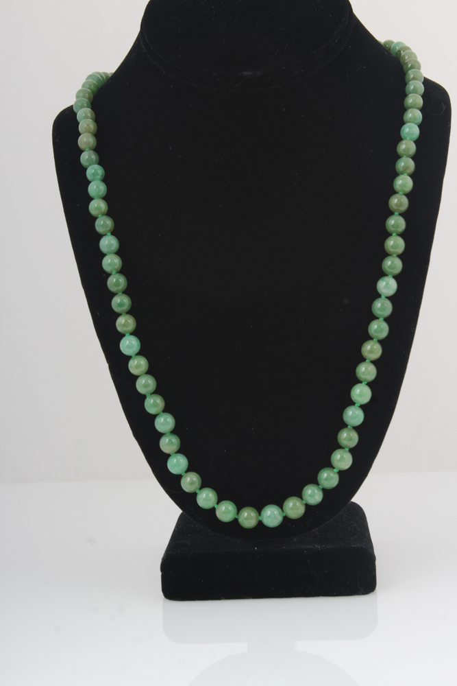 Nephrite Bead Necklace