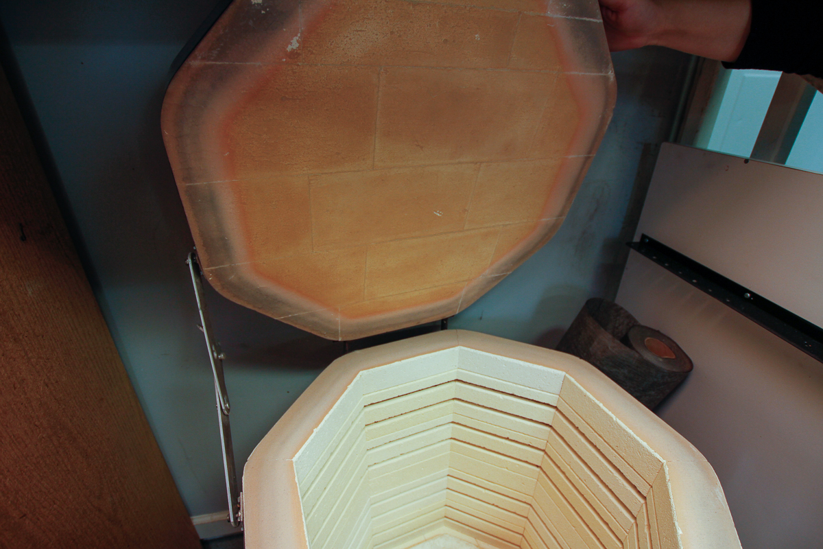 Paragon High Fire Kiln "Sentry 2.0" and Accessories