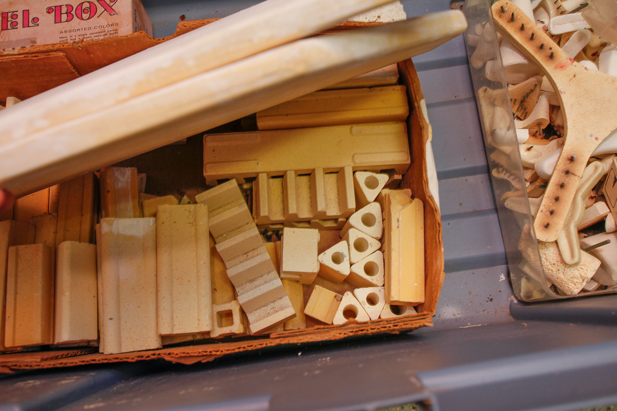 Paragon High Fire Kiln "Sentry 2.0" and Accessories